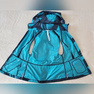 Lululemon 4 Blue Pack It Vest Back Spin Stroke  Peacock Sleeveless Jacket Hoodie